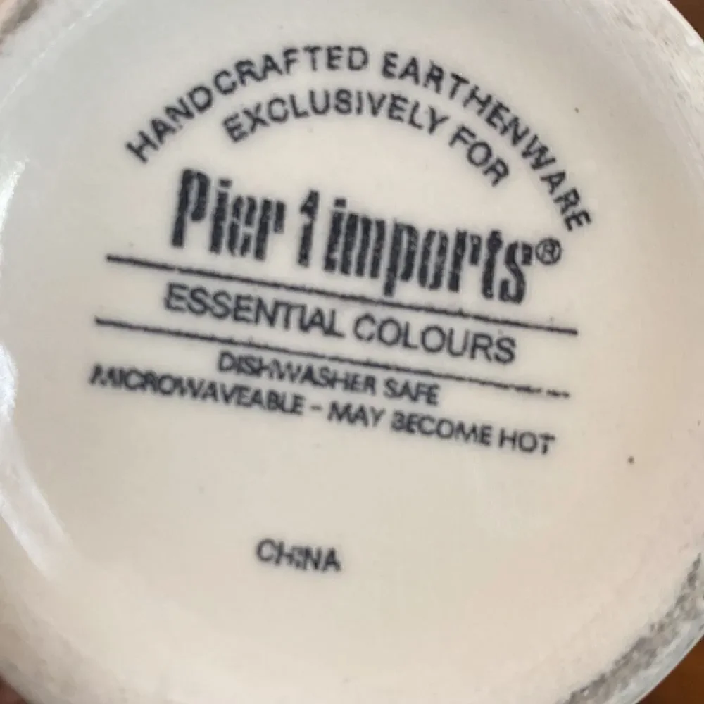 Pier 1 Essential Colours  Cream Chunky Mugs (4)
